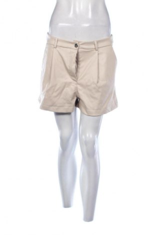 Pantaloni scurți de femei DeeZee, Mărime M, Culoare Bej, Preț 83,41 Lei