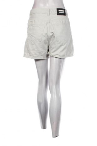 Damen Shorts Dr. Denim, Größe M, Farbe Ecru, Preis € 4,69