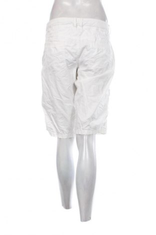 Női rövidnadrág Edc By Esprit, Méret L, Szín Fehér, Ár 4 359 Ft