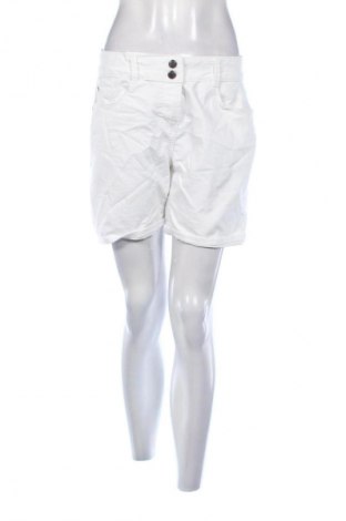 Дамски къс панталон Gina, Размер L, Цвят Бял, Цена 7,15 €