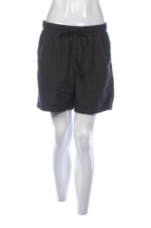 Pantaloni scurți de femei H&M, Mărime XL, Culoare Negru, Preț 28,99 Lei