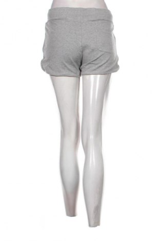 Дамски къс панталон H&M, Размер XL, Цвят Сив, Цена 6,13 €