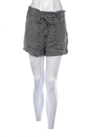 Damen Shorts H&M, Größe L, Farbe Grau, Preis 9,78 €