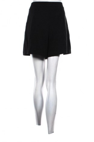 Pantaloni scurți de femei H&M, Mărime M, Culoare Negru, Preț 37,99 Lei