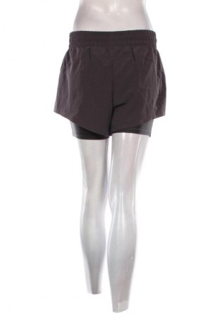 Pantaloni scurți de femei H&M Sport, Mărime S, Culoare Negru, Preț 33,99 Lei