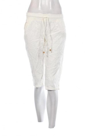 Damen Shorts Janina, Größe M, Farbe Weiß, Preis € 5,99