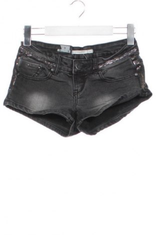 Дамски къс панталон Jennyfer, Размер XS, Цвят Черен, Цена 5,62 €