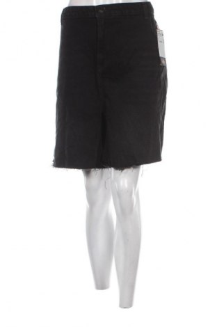 Dámské kraťasy  Kiabi, Velikost 5XL, Barva Černá, Cena  229,00 Kč