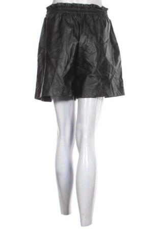 Damen Shorts Lokita, Größe M, Farbe Schwarz, Preis € 8,99