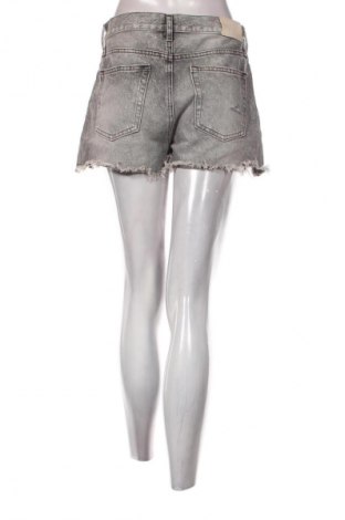 Γυναικείο κοντό παντελόνι ONLY, Μέγεθος S, Χρώμα Γκρί, Τιμή 8,99 €