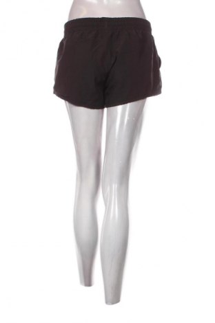 Női rövidnadrág PUMA, Méret M, Szín Fekete, Ár 4 669 Ft