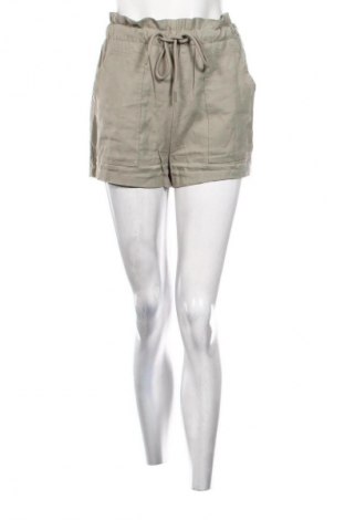 Damen Shorts Pull&Bear, Größe S, Farbe Grün, Preis € 10,00