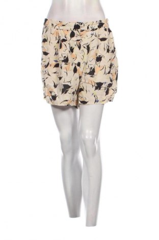 Γυναικείο κοντό παντελόνι Selected Femme, Μέγεθος M, Χρώμα Πολύχρωμο, Τιμή 12,99 €
