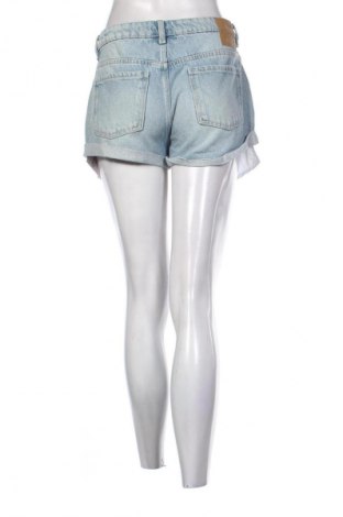 Дамски къс панталон Sinsay, Размер L, Цвят Многоцветен, Цена 10,00 €