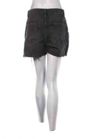 Pantaloni scurți de femei Sinsay, Mărime M, Culoare Negru, Preț 52,13 Lei