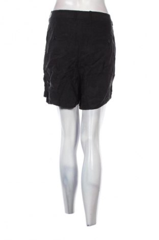 Damen Shorts Superdry, Größe XL, Farbe Grau, Preis € 51,99