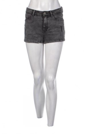 Γυναικείο κοντό παντελόνι Terranova, Μέγεθος S, Χρώμα Γκρί, Τιμή 11,51 €