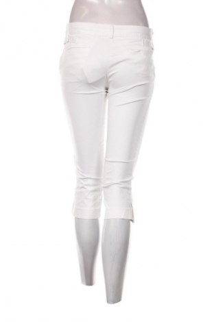 Дамски къс панталон Zara, Размер M, Цвят Бял, Цена 9,20 €