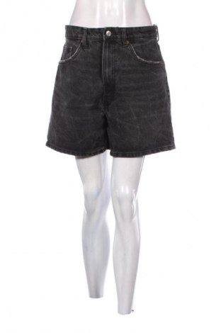 Дамски къс панталон Zara, Размер M, Цвят Черен, Цена 8,00 €