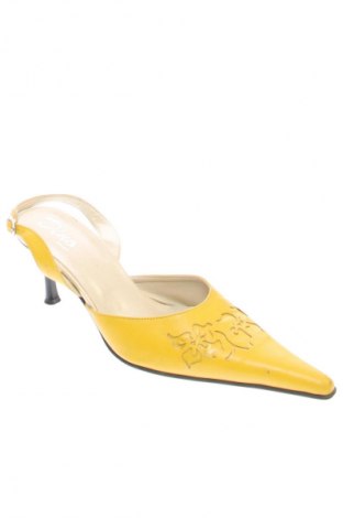 Дамски обувки Unbranded, Размер 38, Цвят Жълт, Цена 26,09 €