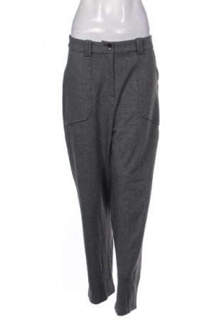 Pantaloni de femei B.Young, Mărime L, Culoare Gri, Preț 34,99 Lei