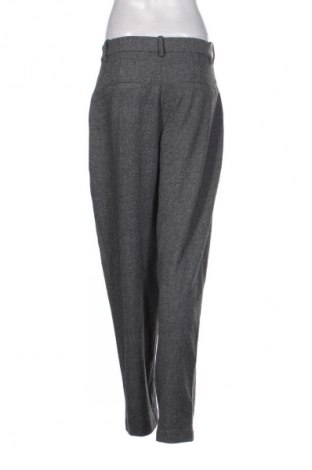Pantaloni de femei B.Young, Mărime L, Culoare Gri, Preț 34,99 Lei