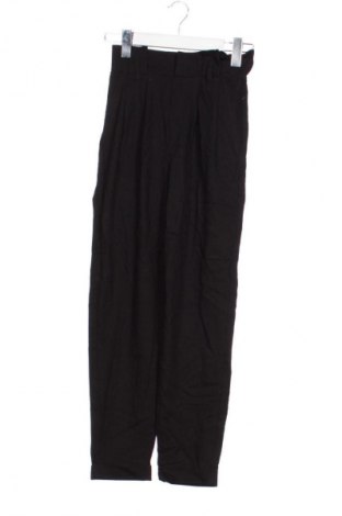 Damskie spodnie Bershka, Rozmiar XS, Kolor Czarny, Cena 32,99 zł