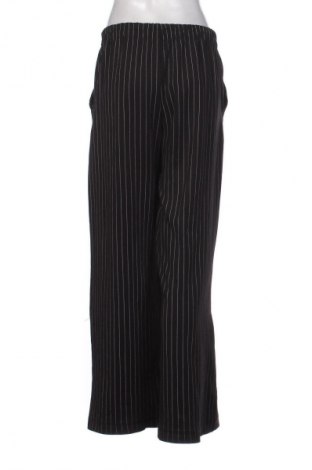 Dámske nohavice Bershka, Veľkosť M, Farba Viacfarebná, Cena  7,01 €