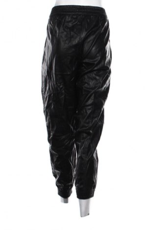 Pantaloni de femei Bershka, Mărime XL, Culoare Negru, Preț 55,99 Lei