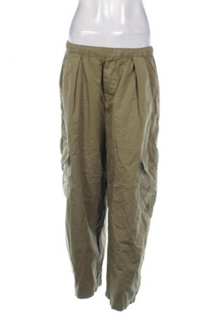 Damskie spodnie Bershka, Rozmiar S, Kolor Zielony, Cena 128,60 zł