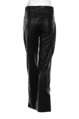 Дамски панталон Bershka, Размер M, Цвят Черен, Цена 18,95 €