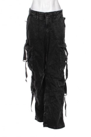 Дамски панталон Bershka, Размер M, Цвят Сив, Цена 8,69 €