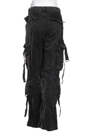 Дамски панталон Bershka, Размер M, Цвят Сив, Цена 8,69 €