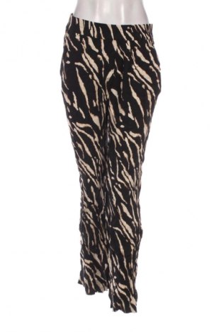 Damenhose C&A, Größe M, Farbe Mehrfarbig, Preis 9,99 €