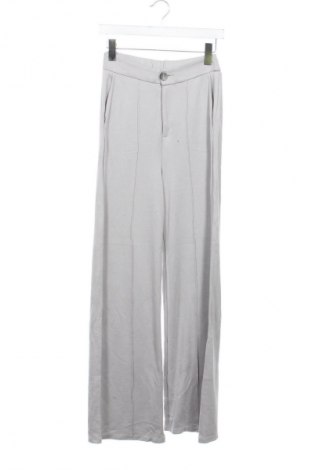 Дамски панталон Defacto, Размер XS, Цвят Сив, Цена 25,00 €