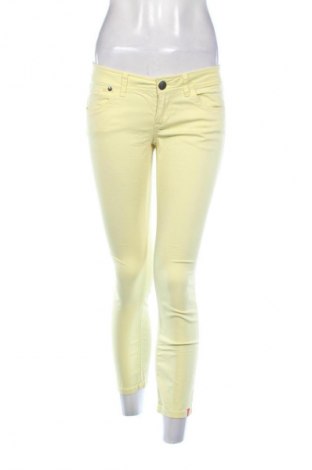 Дамски панталон Edc By Esprit, Размер L, Цвят Жълт, Цена 21,00 €