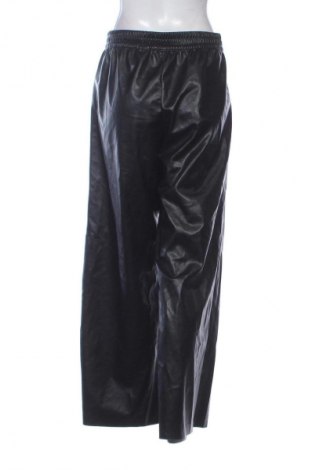 Dámské kalhoty  H&M Divided, Velikost M, Barva Černá, Cena  229,00 Kč