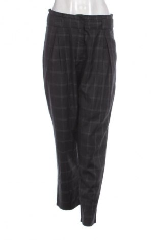 Damenhose Pink Woman, Größe M, Farbe Mehrfarbig, Preis 15,00 €