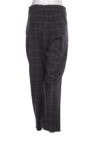 Damenhose Pink Woman, Größe M, Farbe Mehrfarbig, Preis 15,00 €