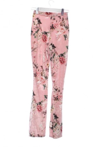 Дамски панталон Pretty Little Thing, Размер XS, Цвят Многоцветен, Цена 15,00 €