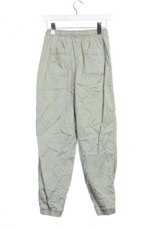 Дамски панталон Primark, Размер XS, Цвят Зелен, Цена 5,62 €