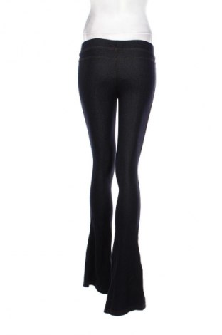 Damskie spodnie Pull&Bear, Rozmiar S, Kolor Niebieski, Cena 80,38 zł