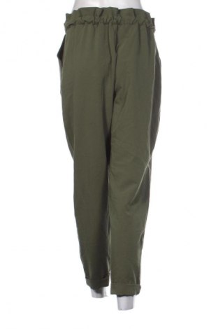 Дамски панталон Pull&Bear, Размер L, Цвят Зелен, Цена 7,66 €