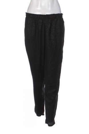 Pantaloni de femei Stradivarius, Mărime S, Culoare Negru, Preț 77,00 Lei