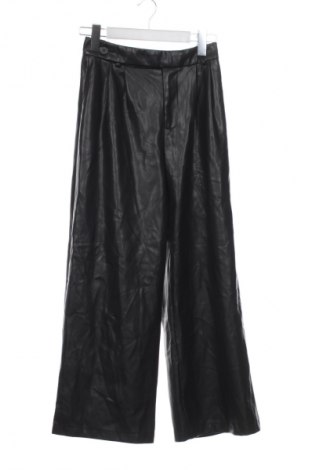 Dámské kalhoty  Stradivarius, Velikost XS, Barva Černá, Cena  179,00 Kč