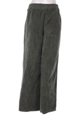 Дамски панталон Unbranded, Размер M, Цвят Зелен, Цена 6,13 €