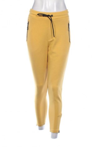 Дамски панталон Zara, Размер M, Цвят Жълт, Цена 37,41 €