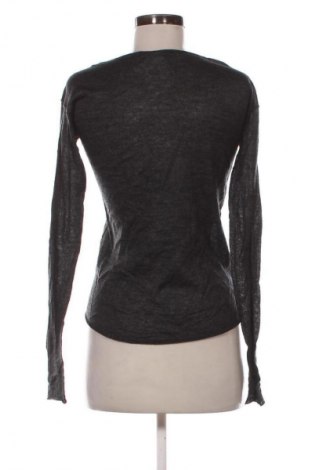 Dámský svetr Filippa K, Velikost S, Barva Šedá, Cena  1 329,00 Kč