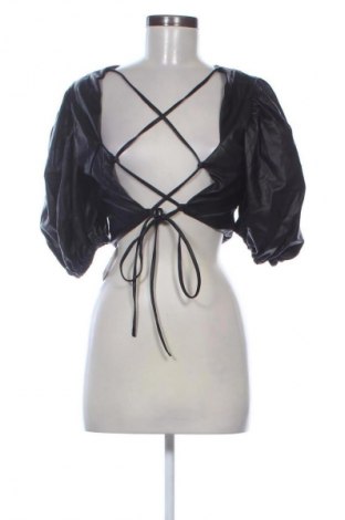 Geacă de piele pentru femei Bershka, Mărime L, Culoare Negru, Preț 161,99 Lei