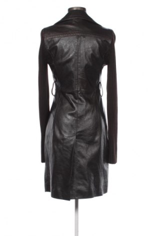 Γυναικείο δερμάτινο μπουφάν Sisley, Μέγεθος M, Χρώμα Καφέ, Τιμή 52,99 €